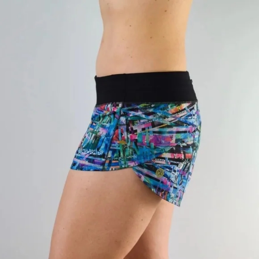 Lululemon Speed Up Short - Size 6 Regular - Seawheeze Print